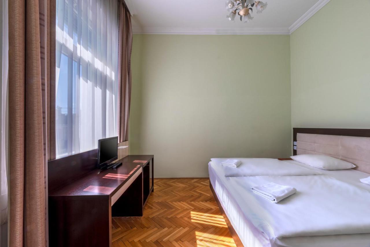 Baross City Hotel - Budapest Ngoại thất bức ảnh